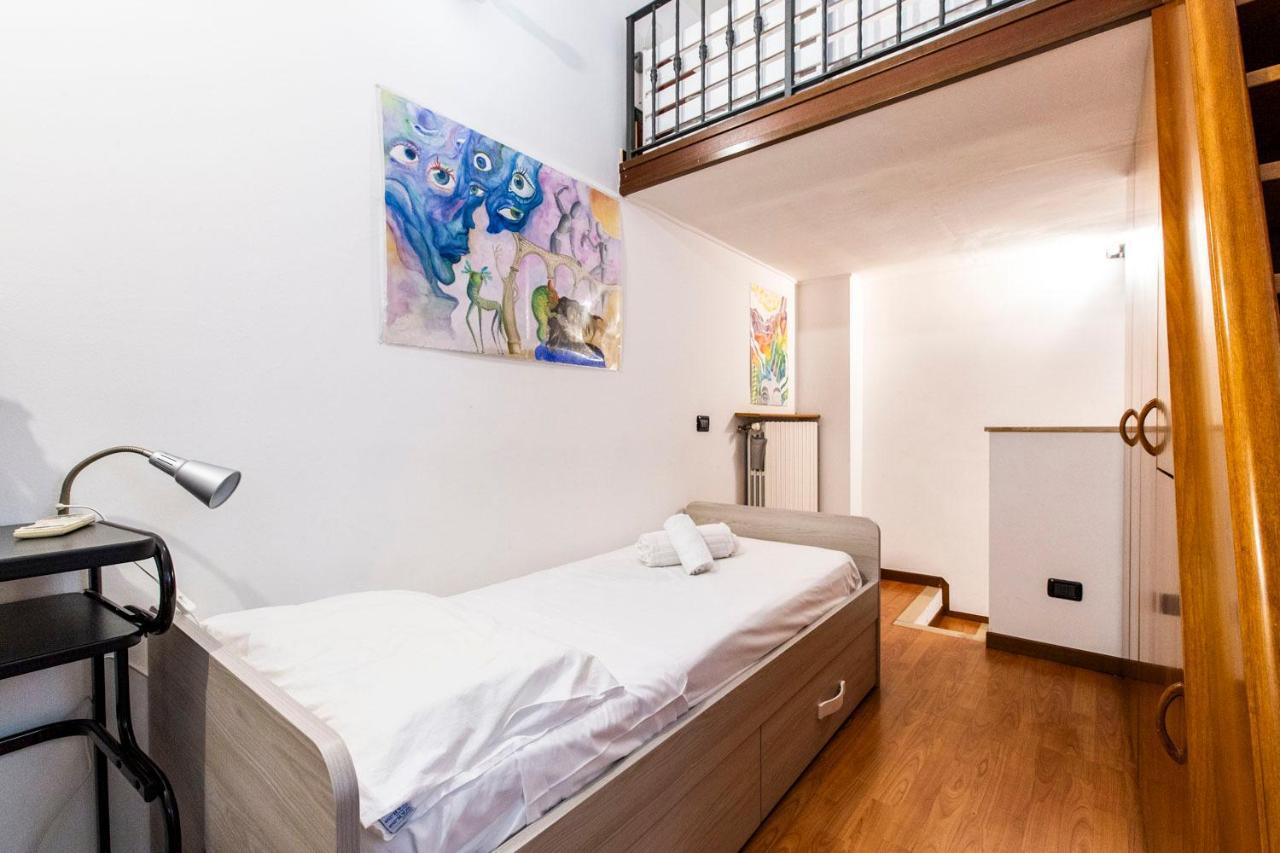 Extensive Terrace Navigli Toy Artistic Apartment Mailand Exterior foto