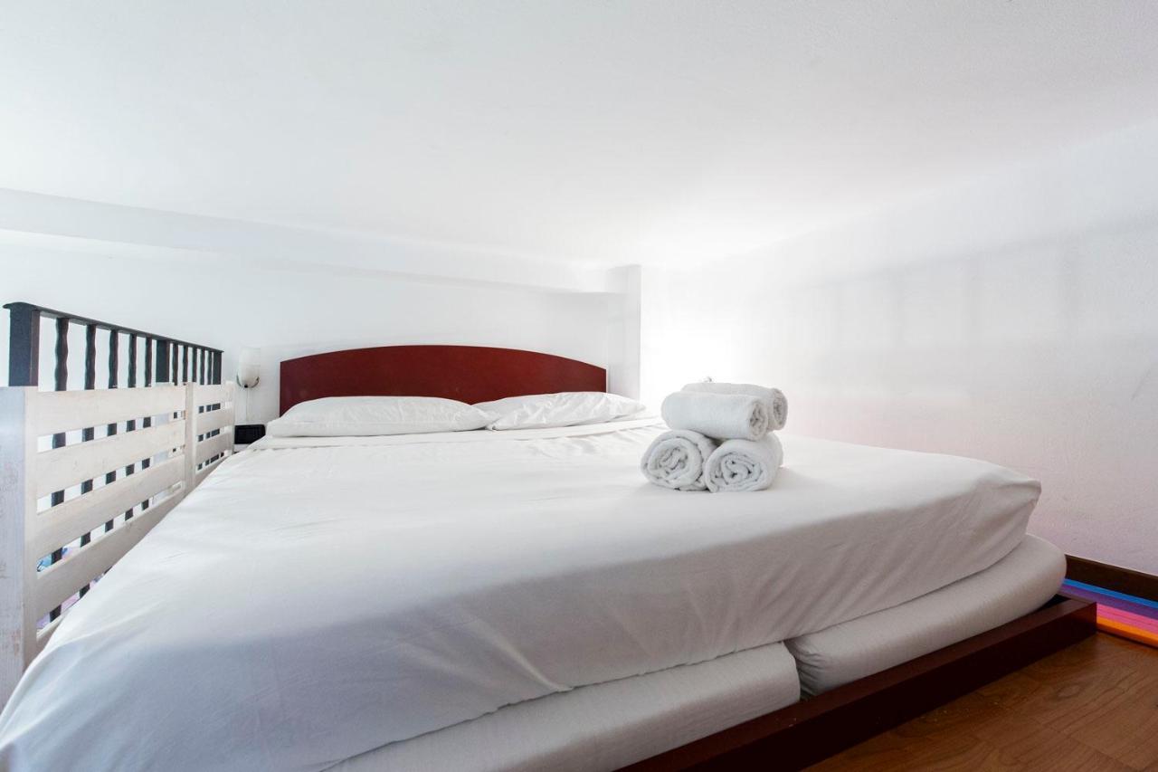 Extensive Terrace Navigli Toy Artistic Apartment Mailand Exterior foto