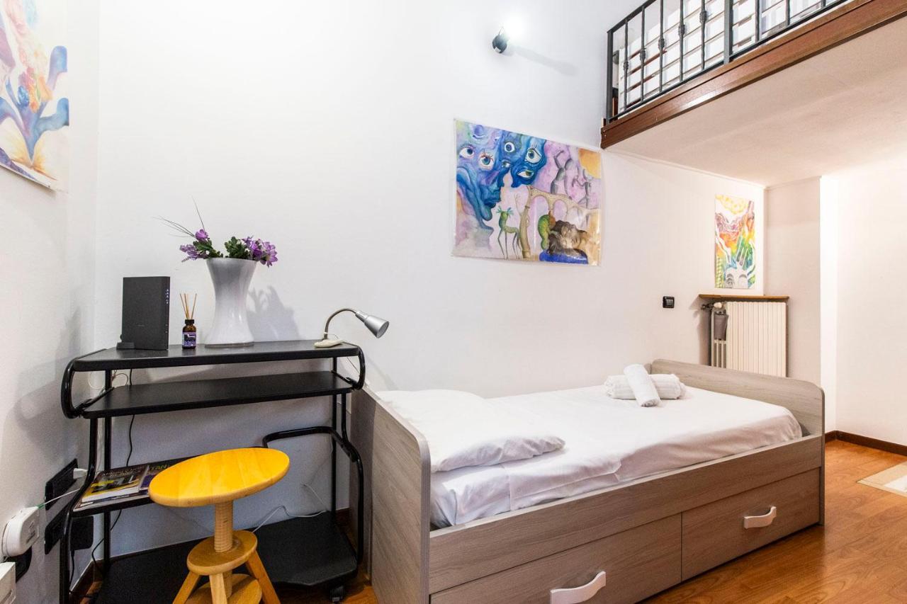 Extensive Terrace Navigli Toy Artistic Apartment Mailand Exterior foto