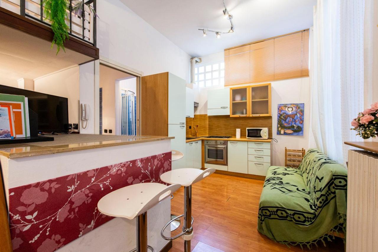 Extensive Terrace Navigli Toy Artistic Apartment Mailand Exterior foto